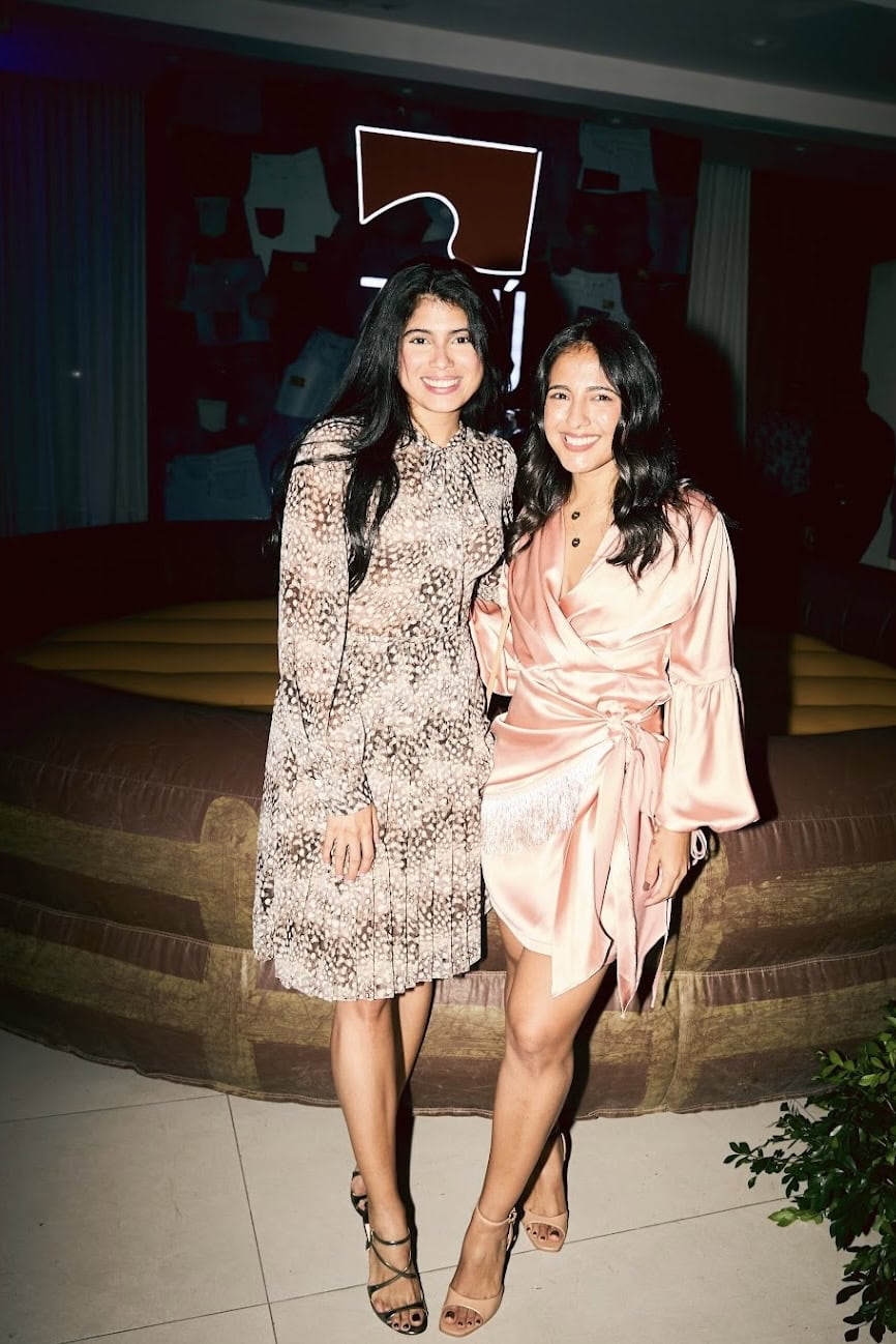 Katherine Medina y Paloma de la Cruz.