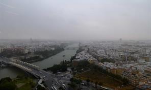 Las fuertes lluvias han originado un millar de incidencias y dos heridos en Andalucía, España