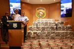 Interceptan lancha en Baní con 650 paquetes de droga; dos dominicanos detenidos