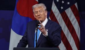 Trump dice que redadas contra inmigrantes no han ido lo suficientemente lejos