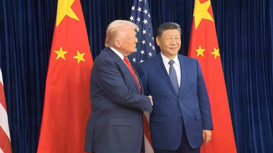 Xi Jinping sostuvo una conversación telefónica con Trump, reporta medio estatal chino