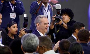 Abinader destaca la generación de empleos y auge de la inversión extranjera en RD