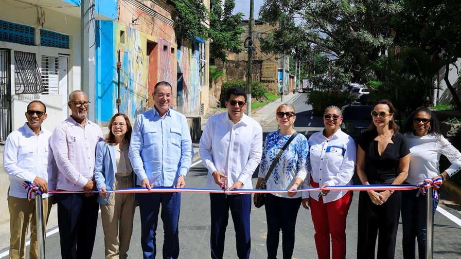 El ministro de Turismo promete que no habrá calles cerradas en la Ciudad Colonial durante diciembre El ministro de Turismo promete que no habrá calles cerradas en la Ciudad Colonial durante diciembre