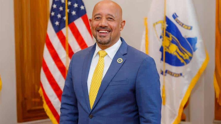 Brian DePeña, alcalde de origen dominicano, busca la reelección en Lawrence Brian DePeña, alcalde de origen dominicano, busca la reelección en Lawrence