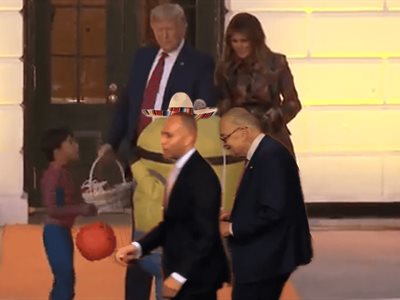 La Casa Blanca se burla de Schumer y Jeffries en Halloween