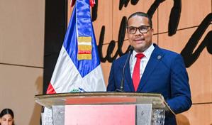 Movimiento Triunfo proclama a Radhamés Silverio como candidato a la Rectoría de la UASD