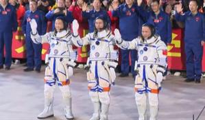 China envía al espacio a su astronauta más joven