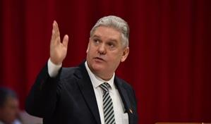 Imputan al exministro cubano Alejandro Gil por espionaje y lavado de activos