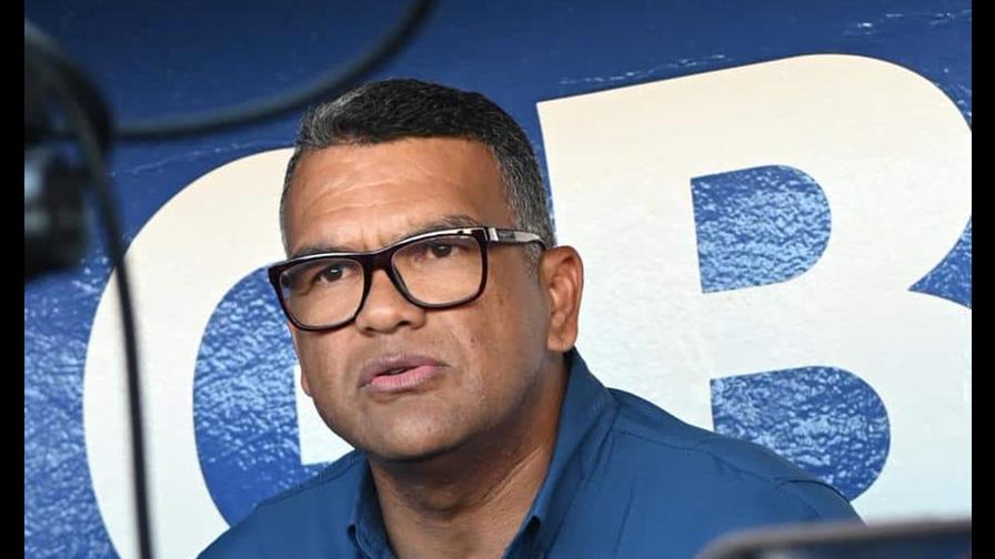 Vicente anuncia que Basallo y Henríquez iniciarán prácticas con el Licey