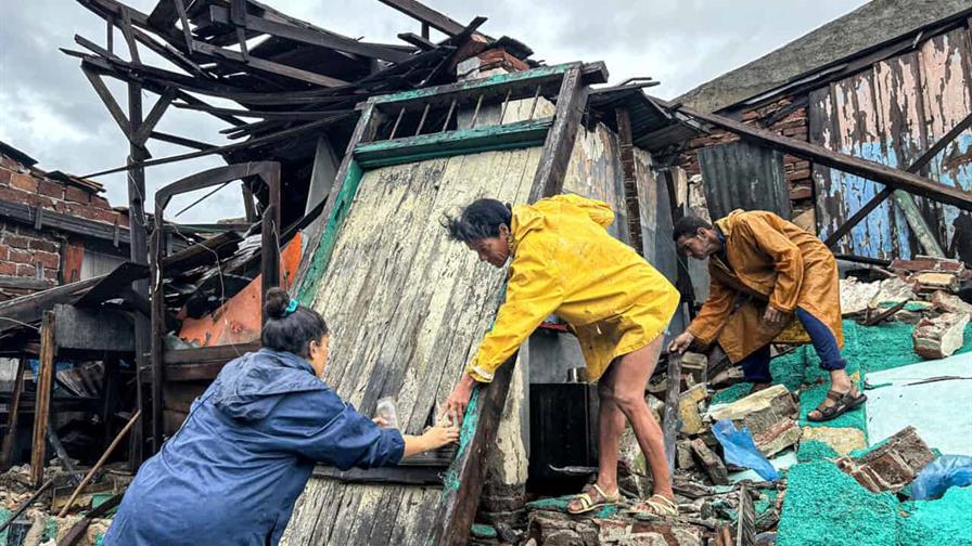 Reportan más de 1,300 derrumbes totales de viviendas en Cuba por el impacto de Melissa Reportan más de 1,300 derrumbes totales de viviendas en Cuba por el impacto de Melissa