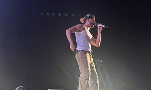 Mora enciende el Óvalo de la Feria Ganadera con dos noches de pura energía