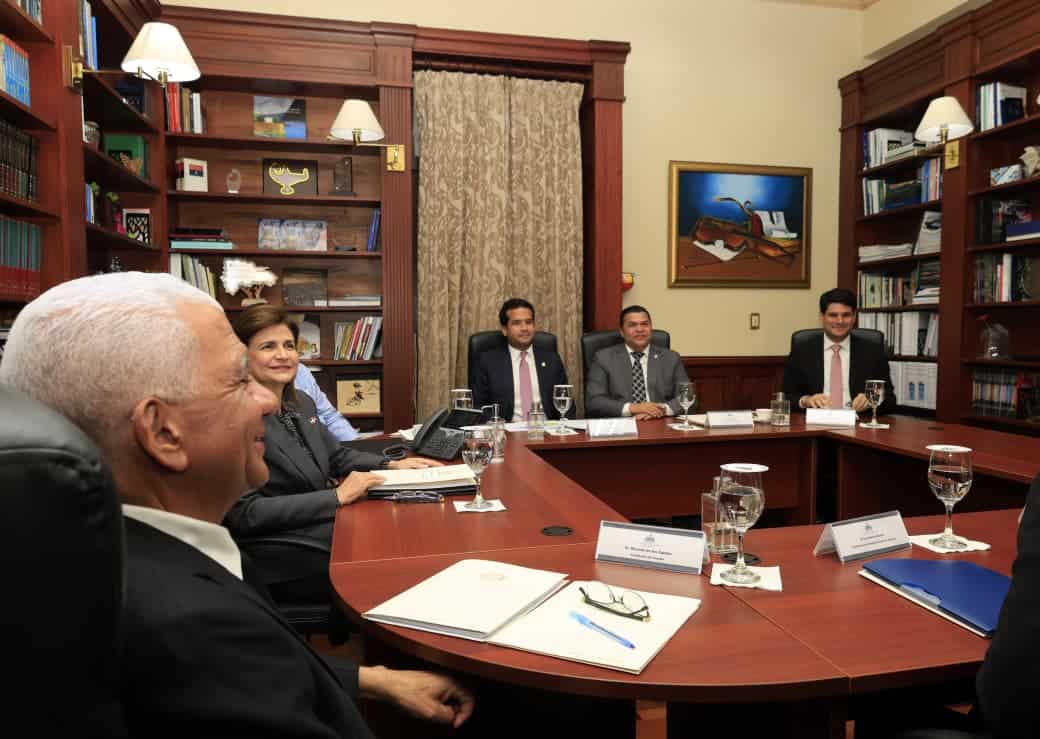 El Consejo Nacional de la Magistratura (CNM) reunido.