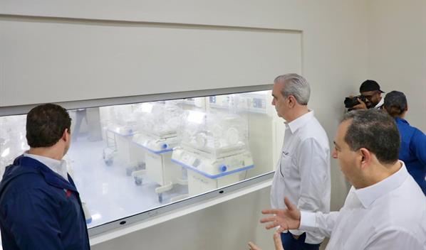 Gobierno inaugura el Hospital Regional Universitario Ángel María Gatón Calderón en SFM