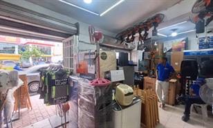 Las compraventas resisten a la crisis con el oro y los electrodomésticos nuevos