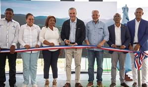 Presidente Abinader inaugura carreteras y obras de desarrollo en San Juan