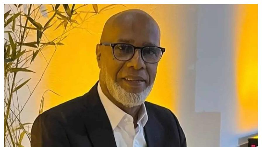 Los restos del merenguero Henry Hierro serán sepultados en San Francisco de Macorís