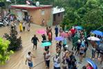 Lluvias del domingo desplazaron 3,170 personas y dejaron 21 comunidades incomunicadas Lluvias del domingo desplazaron 3,170 personas y dejaron 21 comunidades incomunicadas