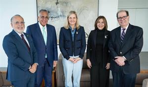 Carolina Mejía invita a presidenta del COI a Santo Domingo 2026
