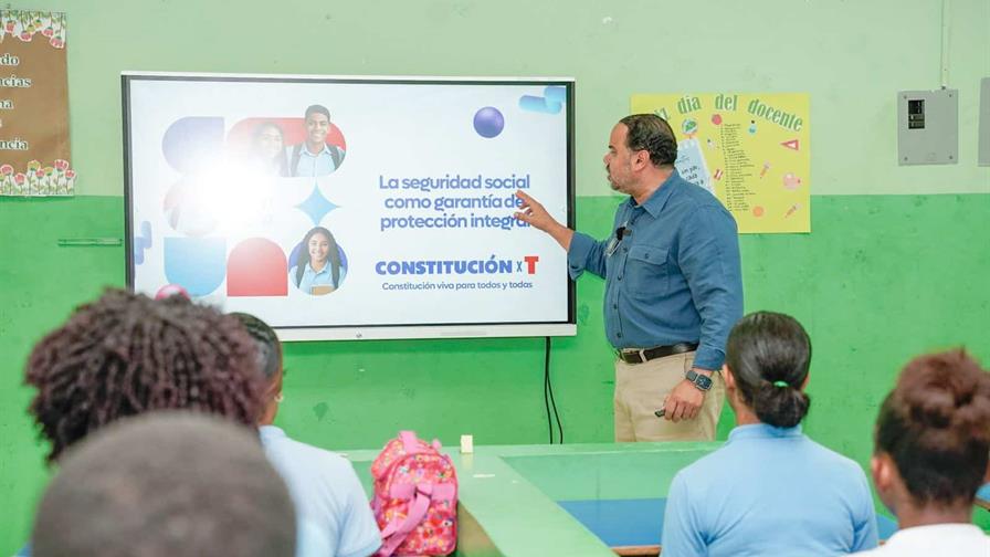 La bitácora del maestro: Crónicas constitucionales desde el aula pública (Clase 9) La bitácora del maestro: Crónicas constitucionales desde el aula pública (Clase 9)