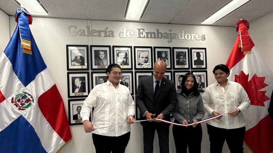 Embajada Dominicana en Canadá rinde homenaje póstumo al embajador Hans Dannenberg Castellanos
