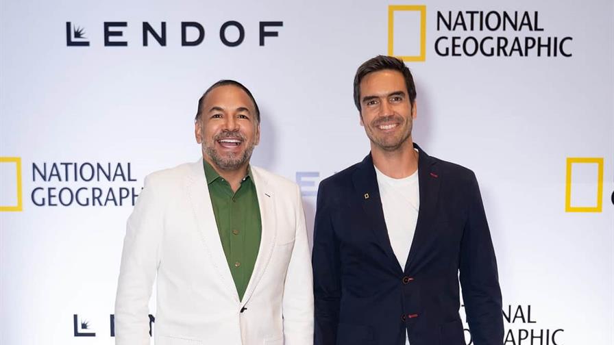 Lendof presenta "Tras las Monarcas", conferencia del fotógrafo y explorador español Jaime Rojo Lendof presenta "Tras las Monarcas", conferencia del fotógrafo y explorador español Jaime Rojo