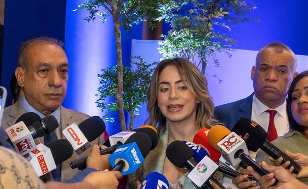 Más de 4,000 personas se han certificado como cuidadores de adultos mayores en el país