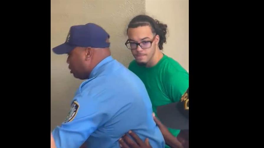 Dictan prisión preventiva contra joven acusado de herir de bala a una niña en el sector Capotillo Dictan prisión preventiva contra joven acusado de herir de bala a una niña en el sector Capotillo