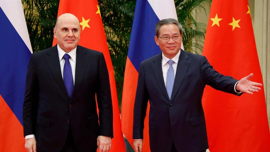 El primer ministro ruso dice que los lazos con China siguen prosperando pese a sanciones