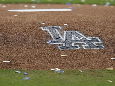 ICE cerca estadio de los Dodgers tras festejo de Serie Mundial
