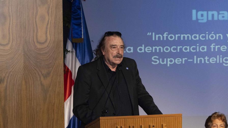 Ignacio Ramonet advierte que uno de los mayores desafíos de la IA es la pérdida de empleos Ignacio Ramonet advierte que uno de los mayores desafíos de la IA es la pérdida de empleos