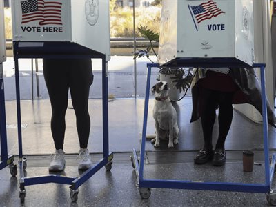 Miami elige alcalde para definir su rumbo