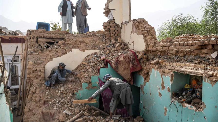 Terremoto en el norte de Afganistán deja 27 muertos y casi 1,000 heridos Terremoto en el norte de Afganistán deja 27 muertos y casi 1,000 heridos
