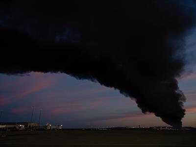 Accidente avión carga UPS deja heridos en Louisville