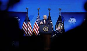 Trump afirma que bombardeos contra carteles terroristas no se limitan solo a Venezuela