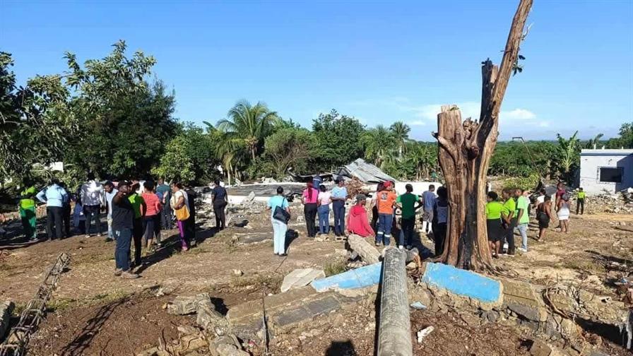 Tanque que colapsó en SPM tiene capacidad de un millón de galones; deja sin servicio a 70 viviendas