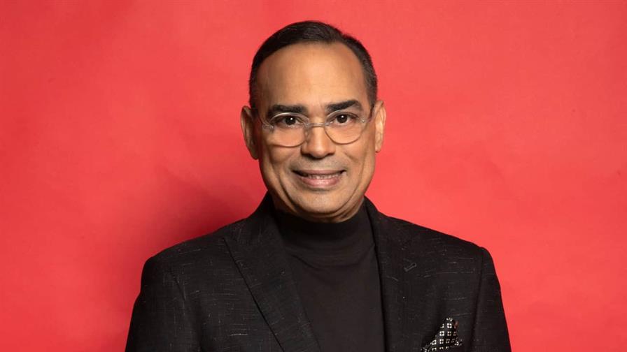 Gilberto Santa Rosa interpretará el Himno Nacional de Puerto Rico en el ShowDown Gilberto Santa Rosa interpretará el Himno Nacional de Puerto Rico en el ShowDown