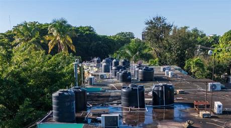 El país de los tinacos: la solución dominicana ante la falta de agua constante