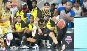 El Club Rafael Barias sorprende a San Carlos en el primero de la semifinal A