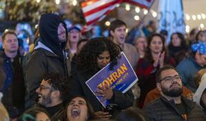 La izquierda celebra la victoria de Mamdani en Nueva York entre gritos por Palestina