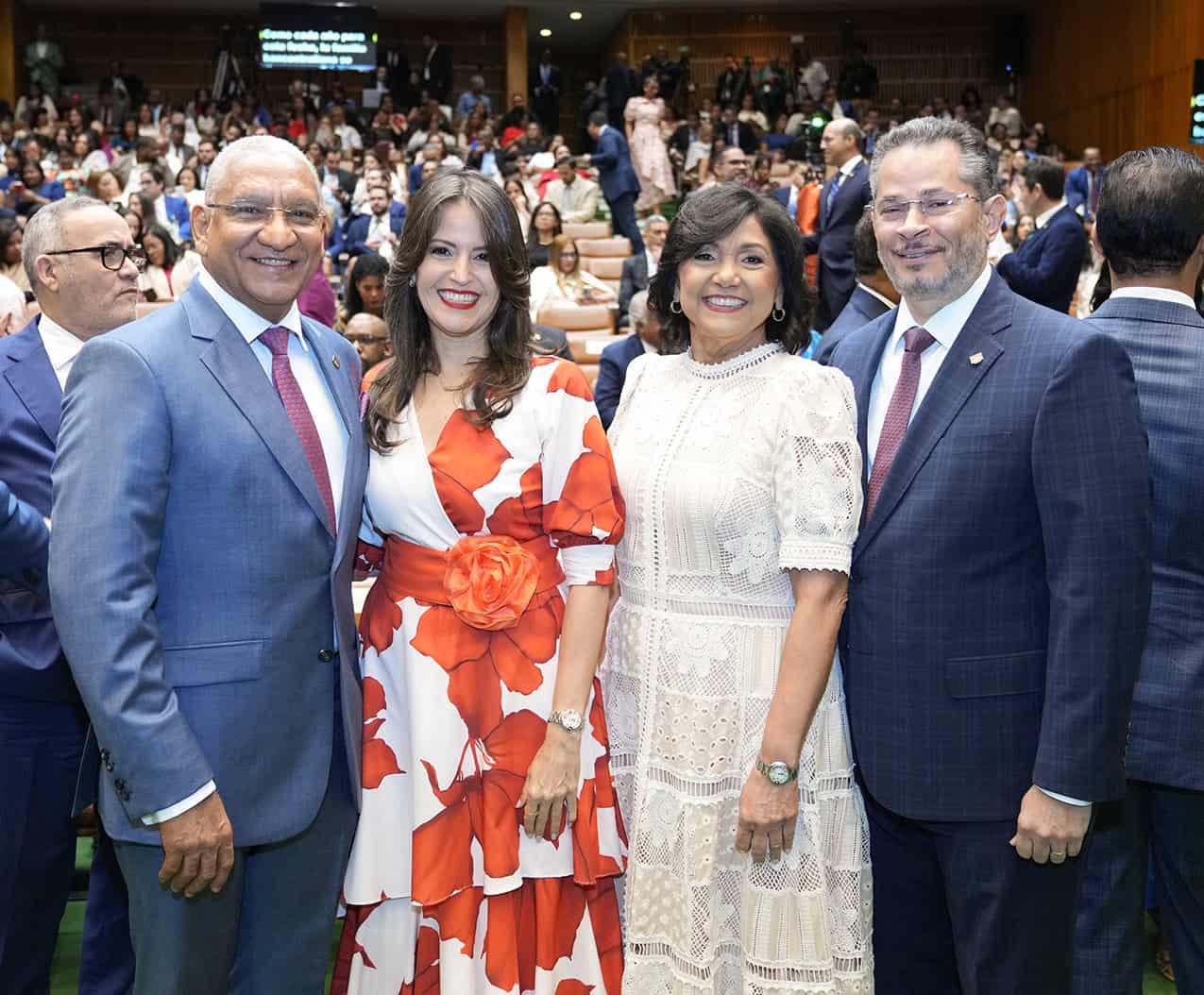 Ervin Novas Bello, Ingrid González, Nacyra Cury y Joel Tejeda Comprés.