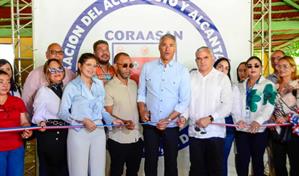 Instalan redes de agua potable en comunidades de la zona sur en Santiago