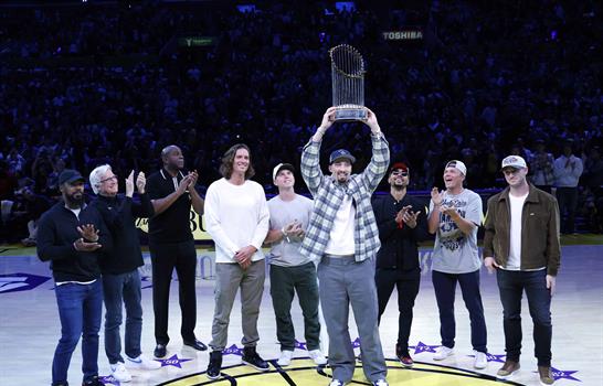 Piden a los Dodgers no celebrar su bicampeonato con Trump debido a su política migratoria