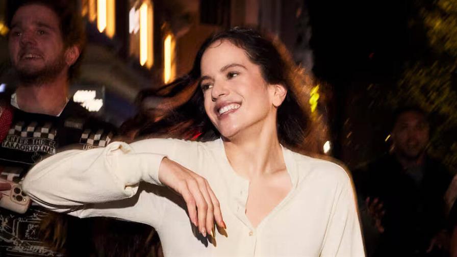 Rosalía revela su Lux a Barcelona Rosalía revela su Lux a Barcelona