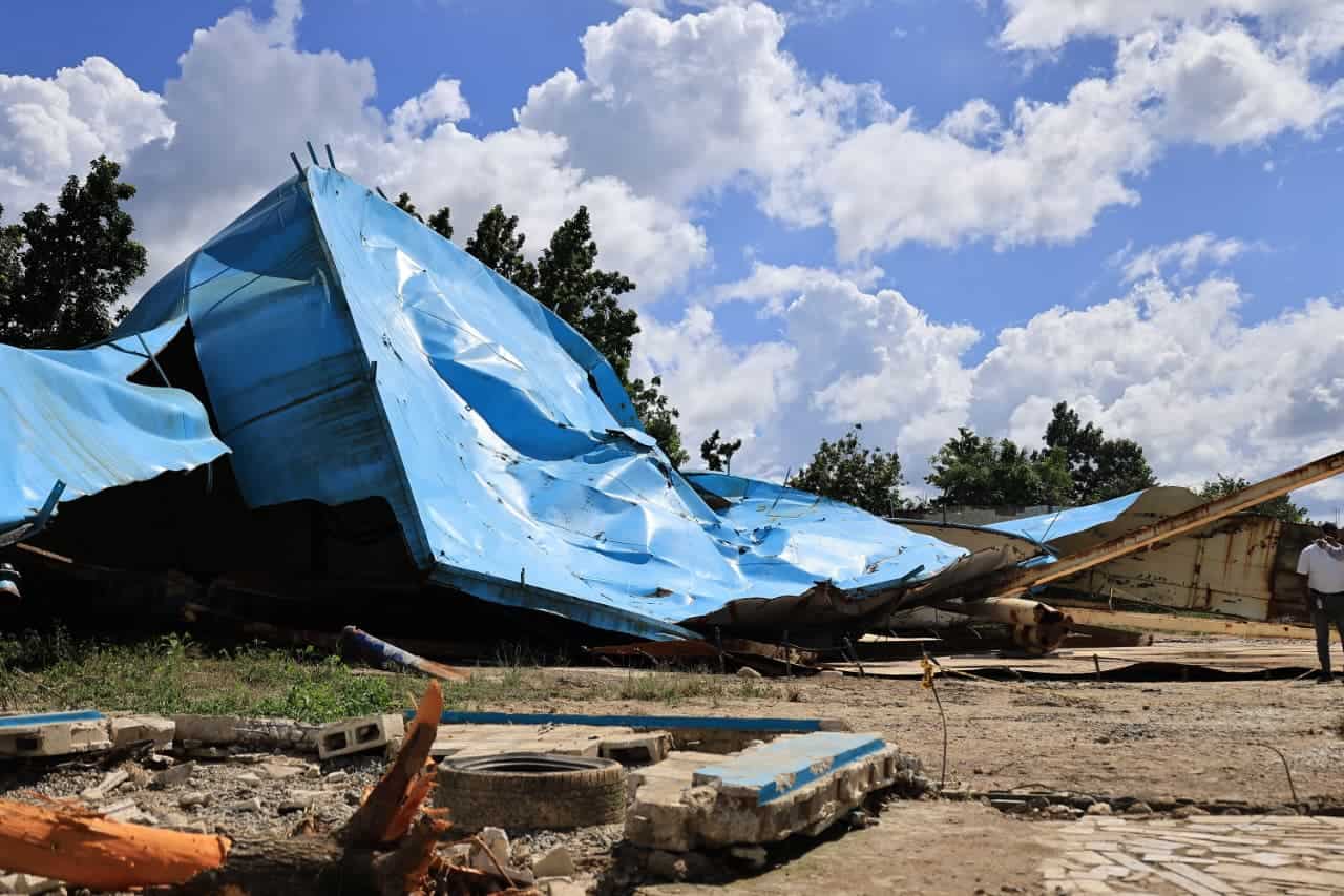 Así quedó el tanque tras la explosión.