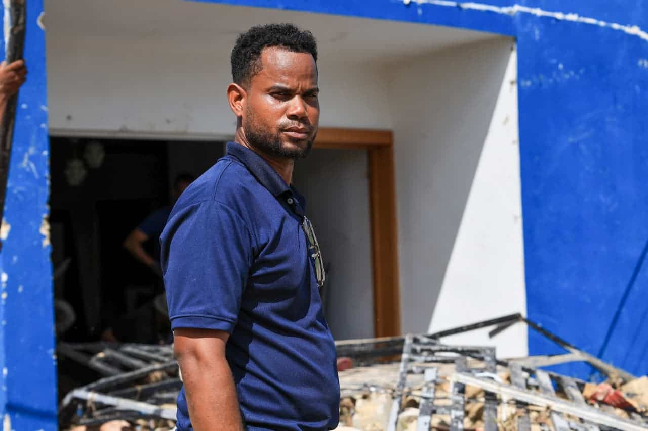 Brian Alexander, hijo de los propietarios de una vivienda afectada.