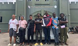 Apresan a dominicano que transportaba a seis haitianos indocumentados en Montecristi