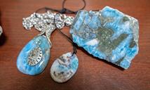 El registro internacional del larimar elevará la formalización de mineros, artesanos y exportadores