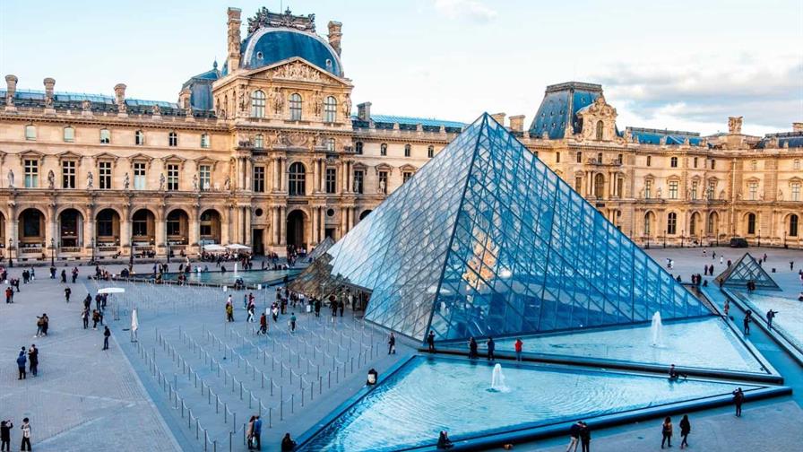 El Louvre refuerza su seguridad con un coordinador y acelera la videovigilancia del museo El Louvre refuerza su seguridad con un coordinador y acelera la videovigilancia del museo