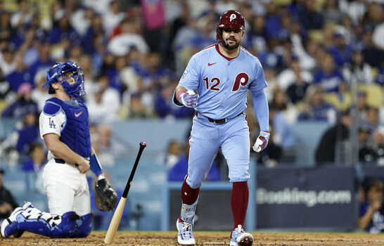 VIDEO | Kyle Schwarber jonronea por tercer partido seguido, y lidera la MLB con 43