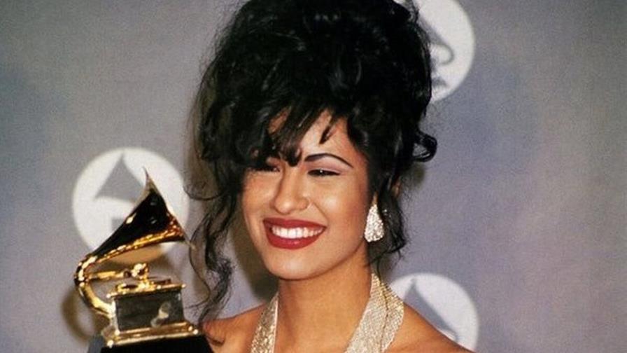 El Museo Grammy anuncia una exhibición sobre Selena para 2026 en Los Ángeles El Museo Grammy anuncia una exhibición sobre Selena para 2026 en Los Ángeles
